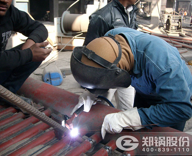 酷游ku游官网最新地址110吨外循环流化床电站锅炉装置焊接现场